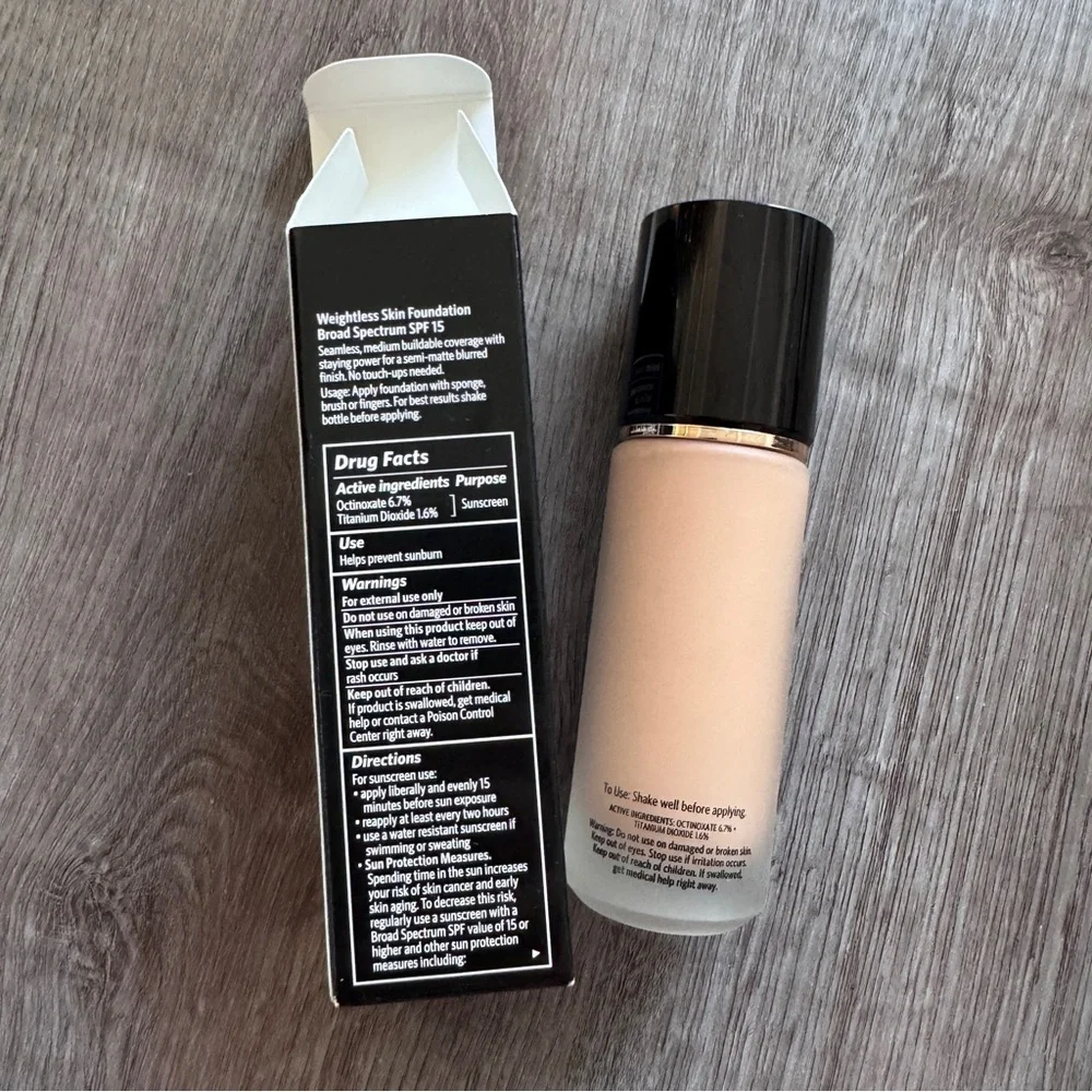 Bobbi Brown Weightless Skin Foundation SPF 15 C-036 Cool Sand 30ml